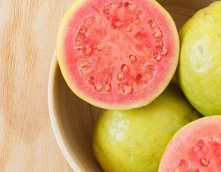 10 Benefits of the Guava Fruit