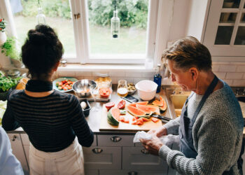 An Anti-Inflammatory Diet High May Decrease Your Dementia Risk