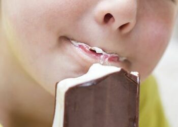 Why kids shouldn’t eat added sugar before they turn 2, according to a nutritional epidemiologist