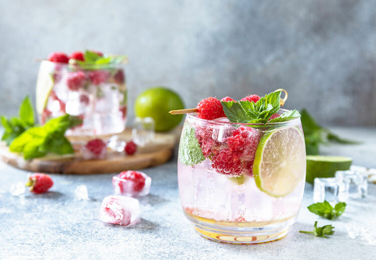 Is Sparkling Water Good or Bad for You? Cleveland Clinic Nutrition