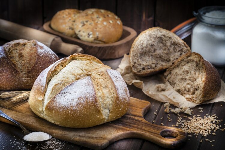 7 Healthiest Types Of Bread – Nutrition Center