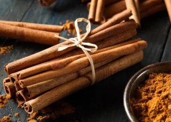 Top 13 Health Benefits of Cinnamon
