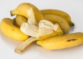 5 interesting uses of banana peel