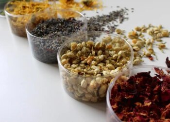 International Tea Day: How are tea blends made?